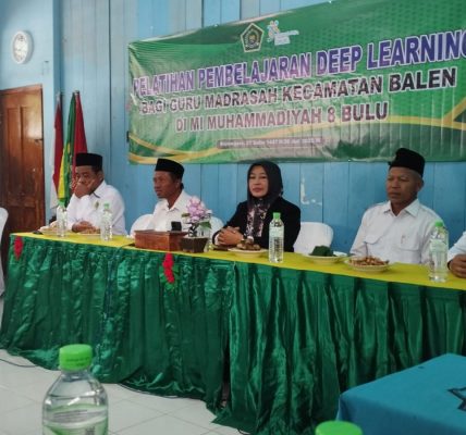 Pelatihan Deep Learning untuk guru MI di Balen