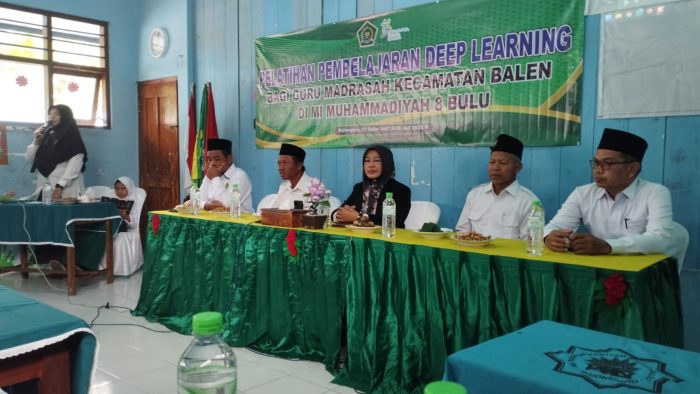 Pelatihan Deep Learning untuk guru MI di Balen