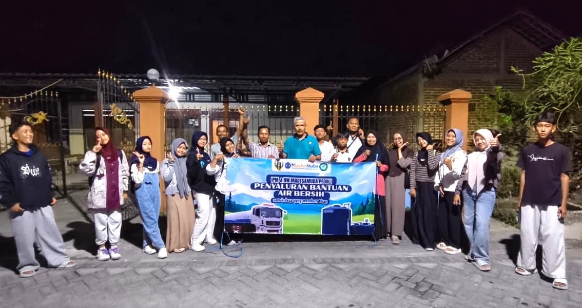 Penyaluran bantuan air bersih di Desa Margoagung