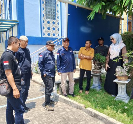 Survei titik sumur bor di Masjid Al-Muawanah Baureno