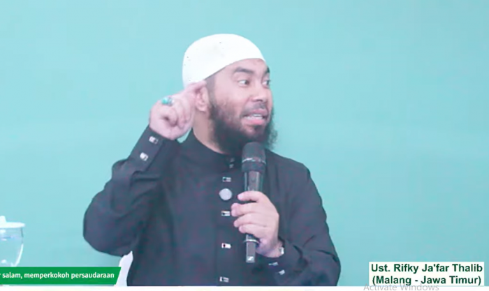 Ustd. Rifky Ja'far Tholib di Pengajian Ahad Pagi Masyarakat Madani Bojonegoro