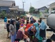 Penyaluran bantuan air bersih dari Lazismu Bojonegoro
